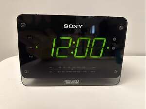 Sony Dream Machine Large Display Dual Alarm Clock Radio Auto Time Set - ICF-C414